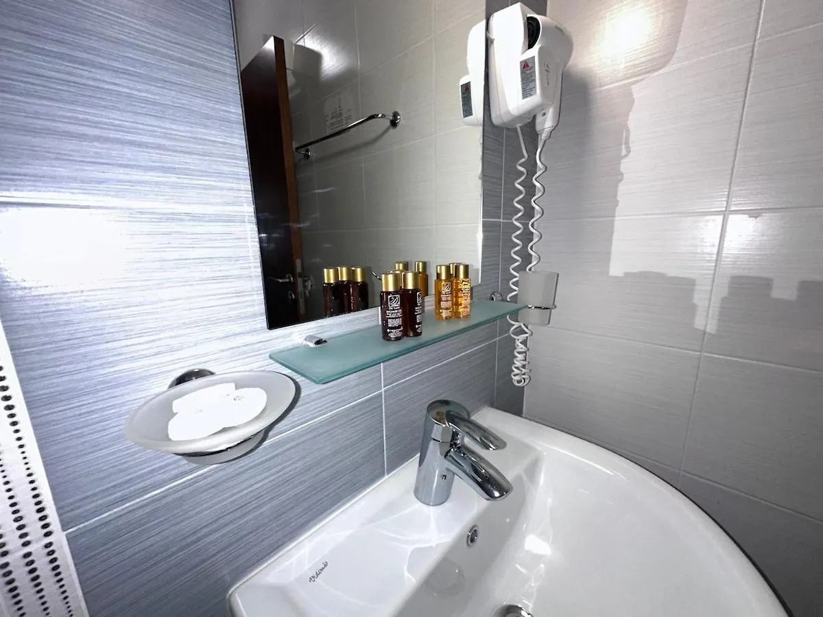Host2U Belvedere Apartment - Ski In - Out - Free Parking Bansko 0*,